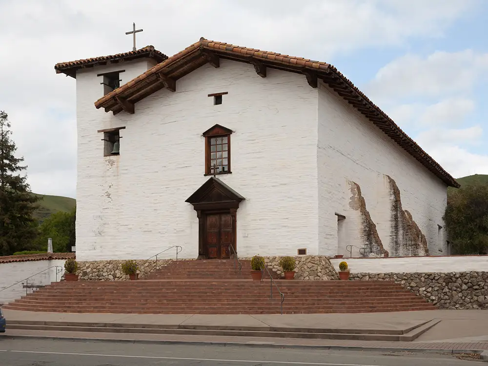 Mission_San_Jose_April_2011_001